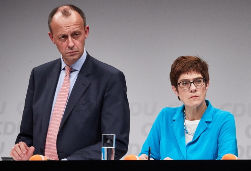 Γερμανία: Αντίστροφη μέτρηση για τη διαδοχή της Μέρκελ στο «τιμόνι» των Χριστιανοδημοκρατών 