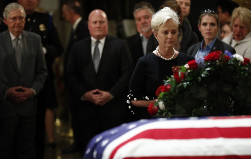 Στις ΗΠΑ οι ηγέτες του κόσμου για την κηδεία του Τζορτζ Μπους