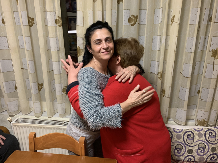 Η καθαρίστρια που φυλακίστηκε για ένα απολυτήριο μιλά στο protothema.gr: Δεν μπορώ να ξεχάσω τον ήχο όταν κλείδωνε το κελί