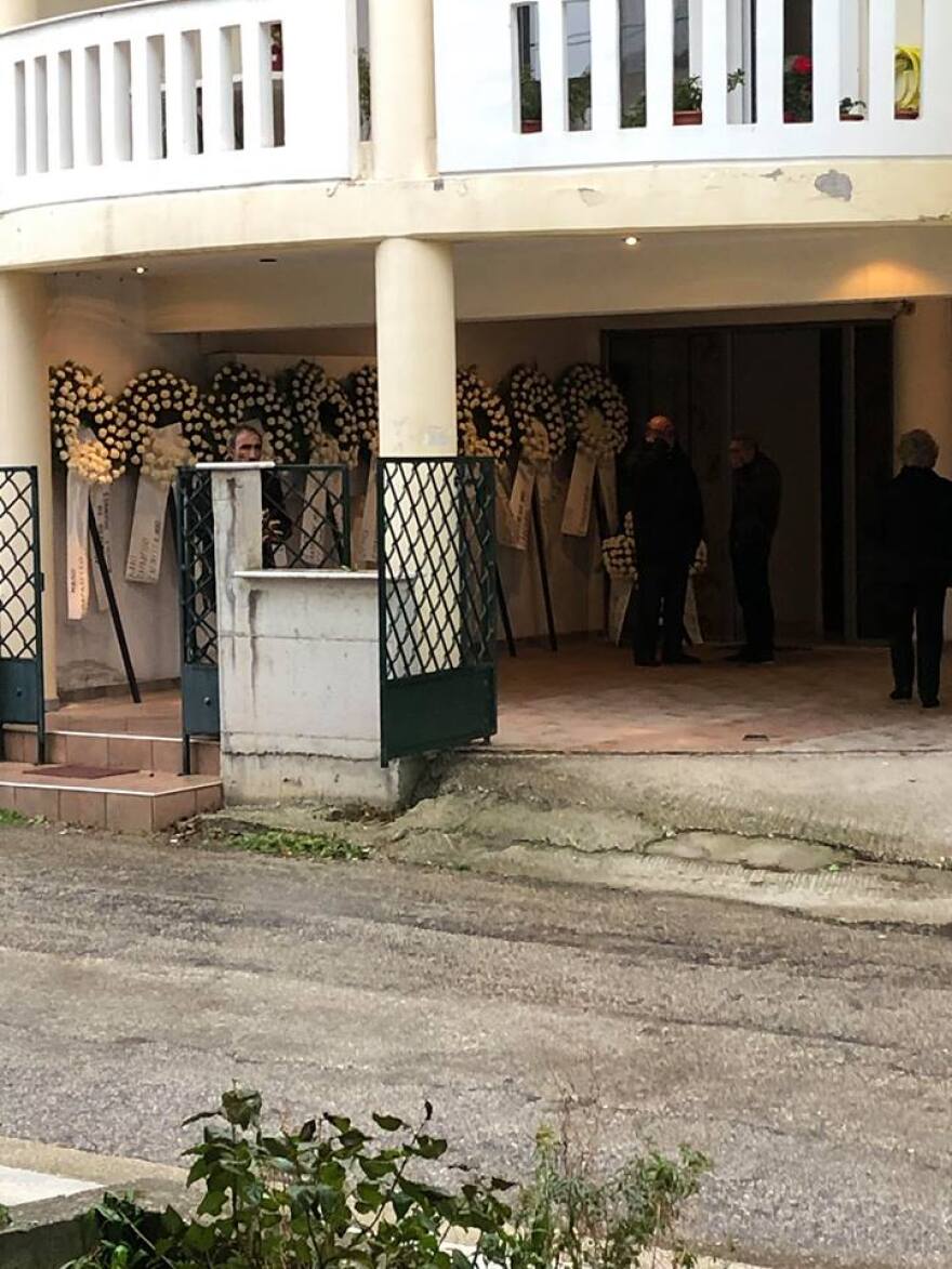 Θρήνος στο Διδυμότειχο: Ράγισαν καρδιές στο τελευταίο αντίο στην 21χρονη Ελένη