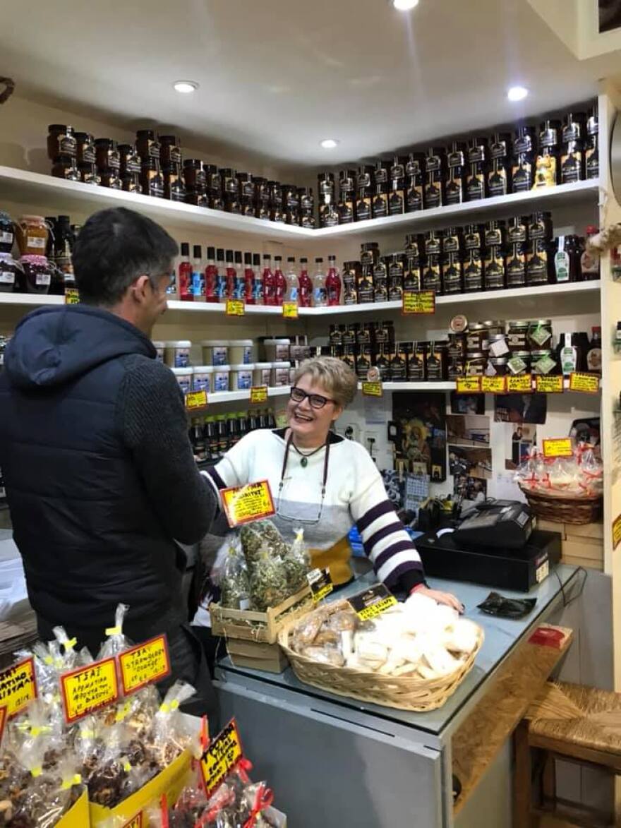 O Κώστας Μπακογιάννης συζήτησε με τους κατοίκους του Γκύζη