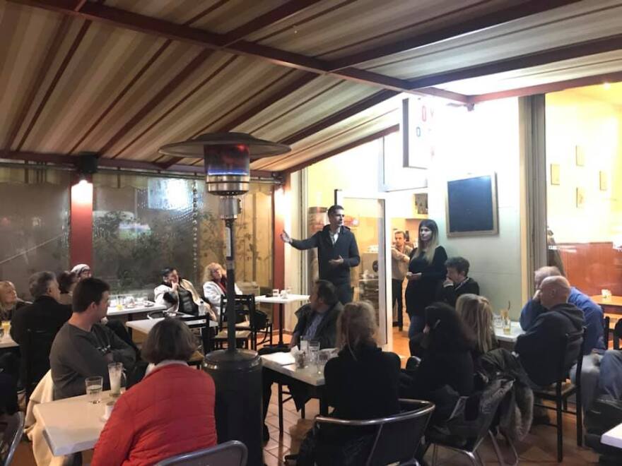 O Κώστας Μπακογιάννης συζήτησε με τους κατοίκους του Γκύζη