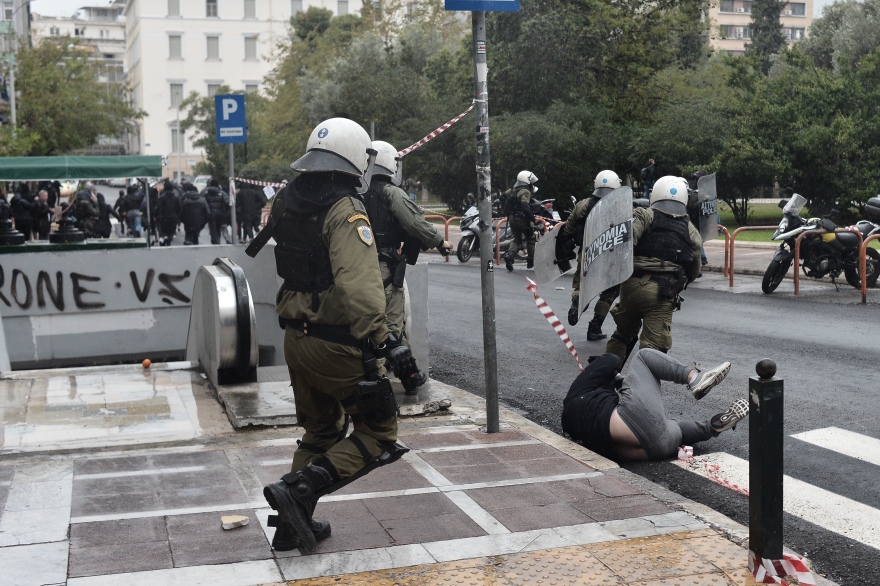 Επεισόδια στο κέντρο στην πορεία για τον Αλέξη Γρηγορόπουλο