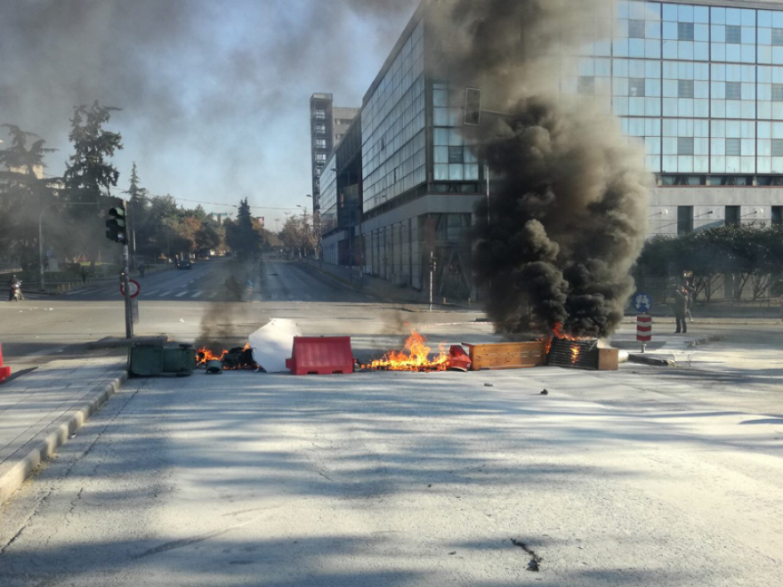 Θεσσαλονίκη: Πεδίο μάχης το ΑΠΘ - Μία σύλληψη - οκτώ προσαγωγές