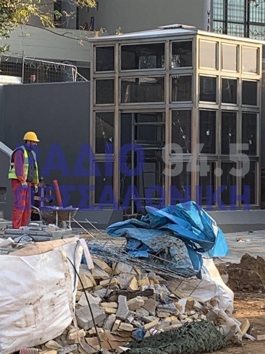 Θεσσαλονίκη: Οι ταραξίες ισοπέδωσαν την Θεολογική Σχολή του ΑΠΘ - Στα €100.000 υπολογίζονται οι ζημιές