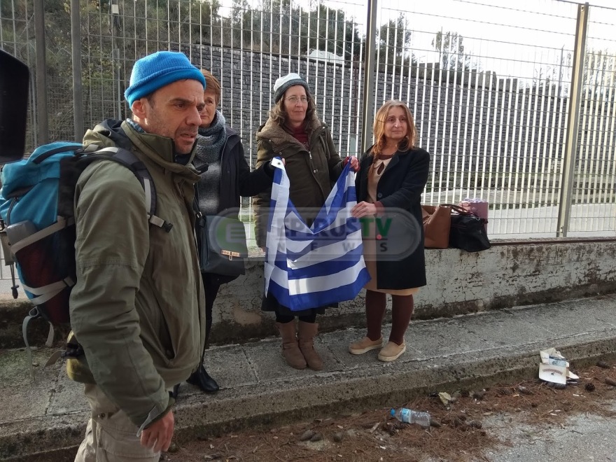 Μνημόσυνο Κατσίφα - Ενταση στα ελληνοαλβανικά σύνορα 