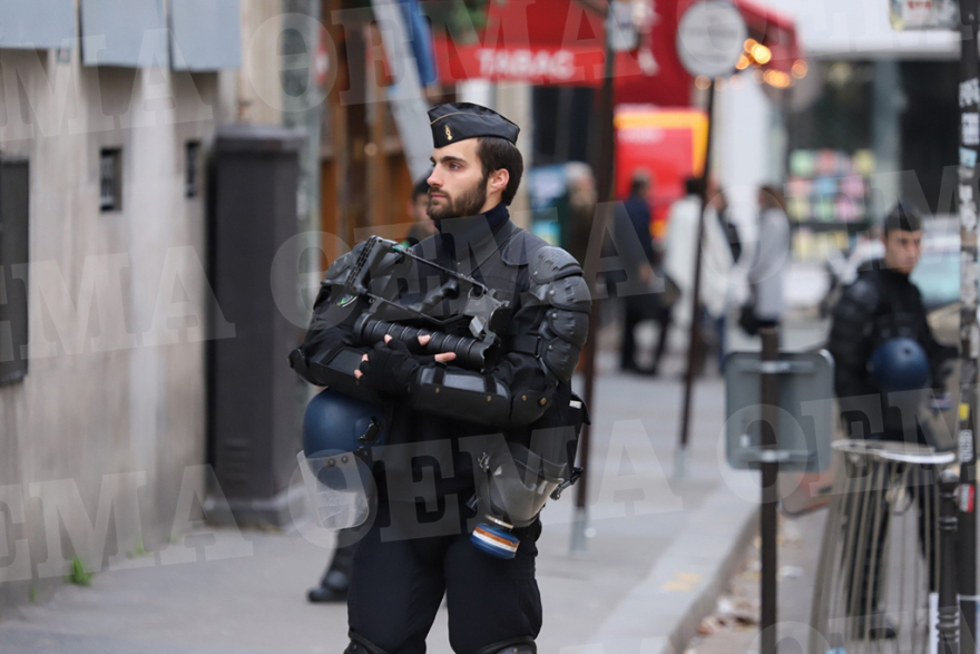 «Κίτρινα Γιλέκα»: Δακρυγόνα και οδομαχίες στο Παρίσι  