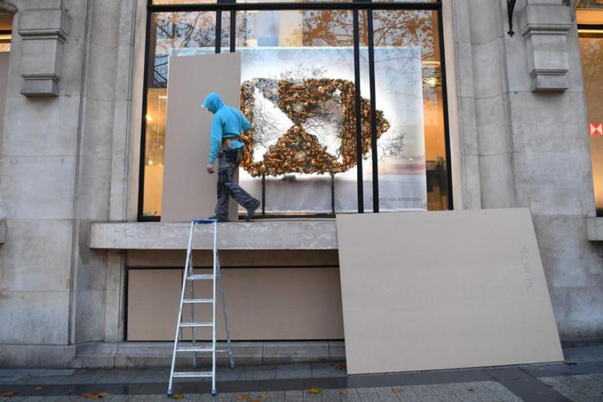  Γάλλια: Κόκκινος συναγερμός για τα «κίτρινα γιλέκα»