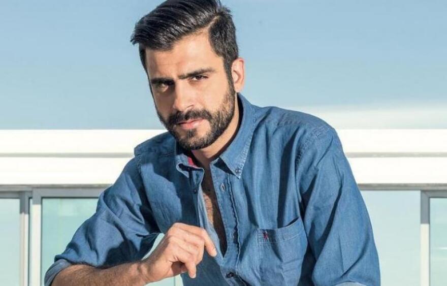 Ηθοποιός αποκαλύπτει πως έχει δει άλλον άνδρα να βγαίνει από το σπίτι πρώην συντρόφου του