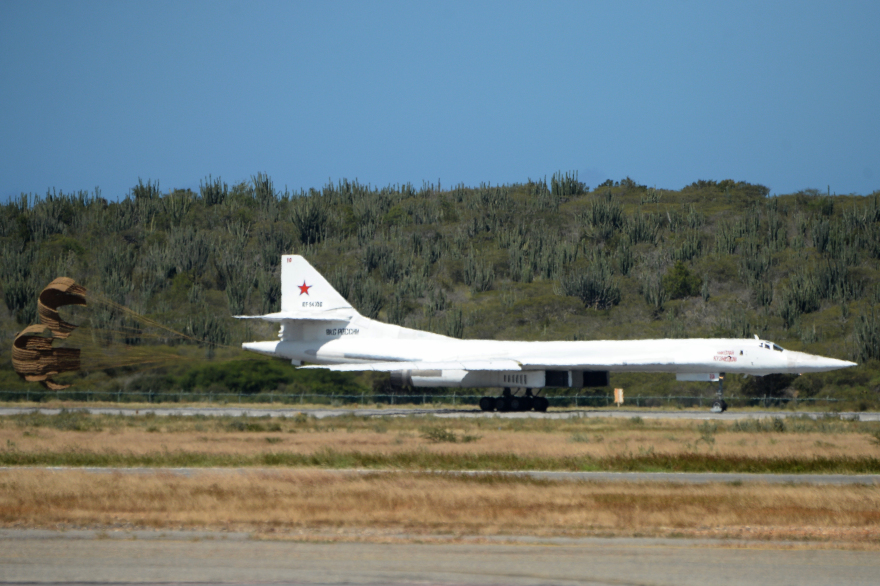 «Πινγκ-Πονγκ» δηλώσεων Ρωσίας-ΗΠΑ για τα Tu-160 στη Βενεζουέλα