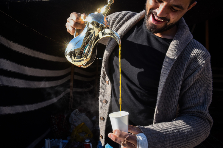 Φωτογραφίες: Η έρημος του Κατάρ «μετακόμισε» στο Σύνταγμα