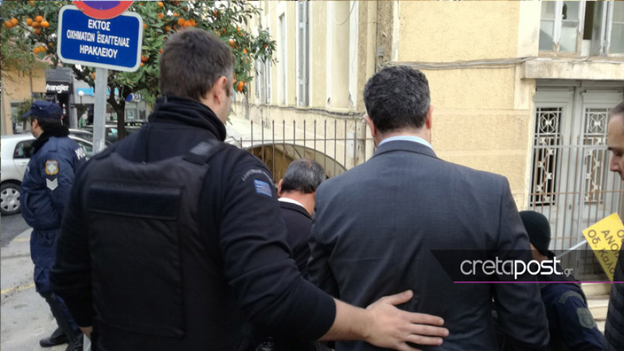 Καταθέτει ο Λεμπιδάκης: «Στους έξι μήνες άλλαξα τρεις φορές ρούχα!»