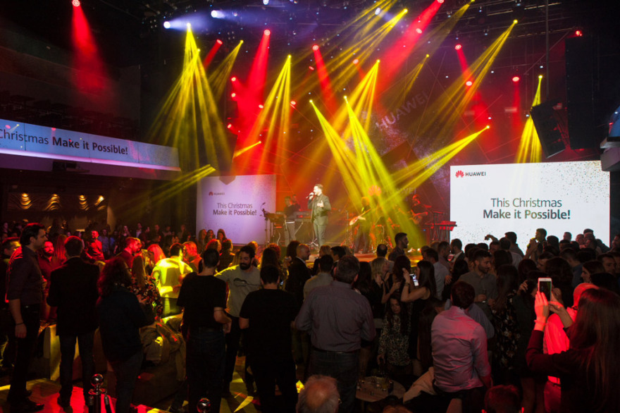 This Christmas make it possible!