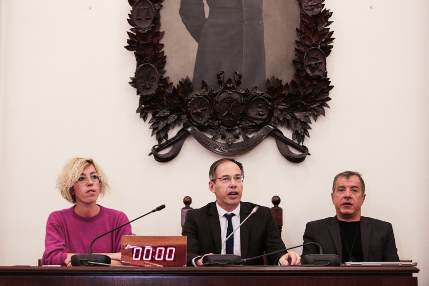 Συμφωνία των Πρεσπών: «Ναι» με αστερίσκους από το Ποτάμι, «όχι» από Αμυρά και Ψαριανό