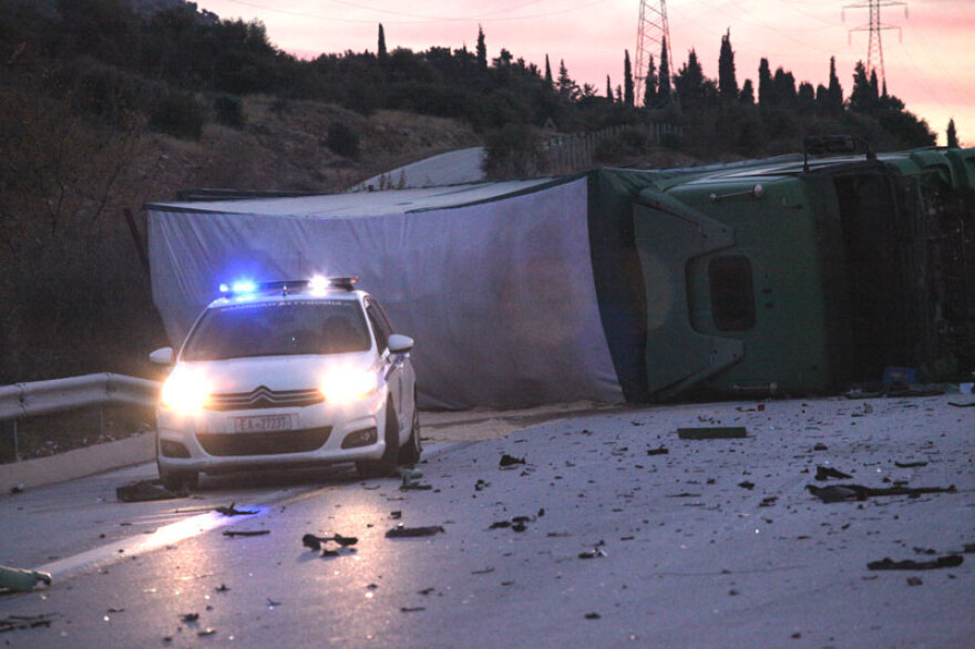 Τραγωδία στην Εγνατία Οδό: 3 άνθρωποι κάηκαν ζωντανοί σε τροχαίο - 3 τραυματίες 