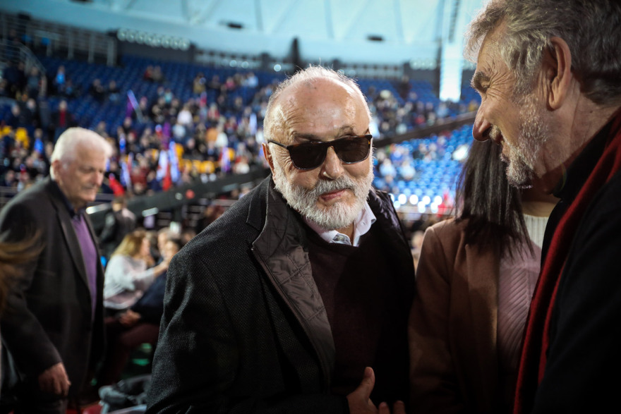 Τσίπρας από Θεσσαλονίκη: Η Αριστερά δεν πουλάει την Μακεδονία, την σώζει