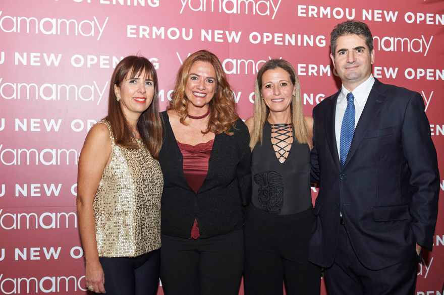 Εγκαίνια μ'ένα εντυπωσιακό πάρτυ για την Yamamay
