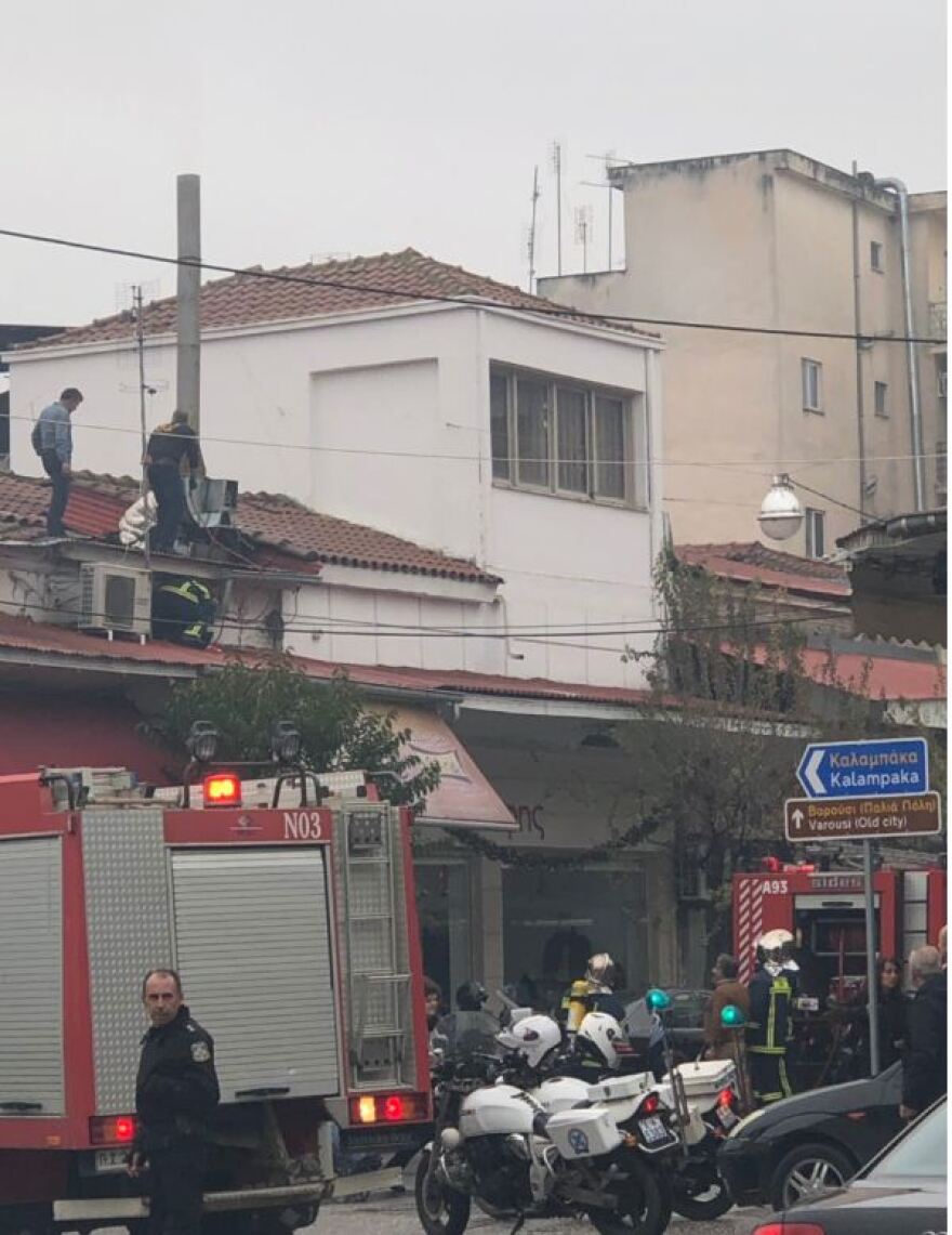 Φωτιά σε ψησταριά στο κέντρο των Τρικάλων