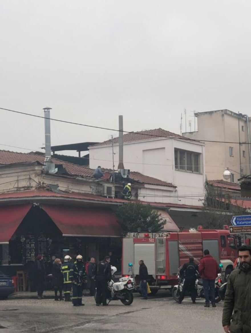 Φωτιά σε ψησταριά στο κέντρο των Τρικάλων