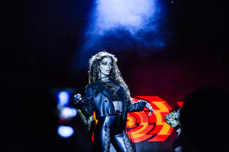 Η Ελένη Φουρέιρα γιόρτασε τον πλατινένιο δίσκο της με συναυλία 