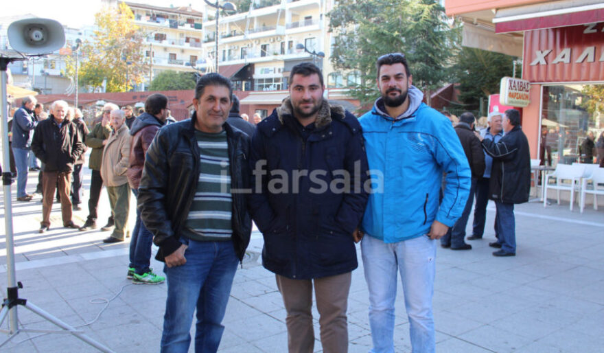 Κινητοποιήσεις αγροτών: Βγήκαν τα τρακτέρ σε Φάρσαλα και Πλατύκαμπο