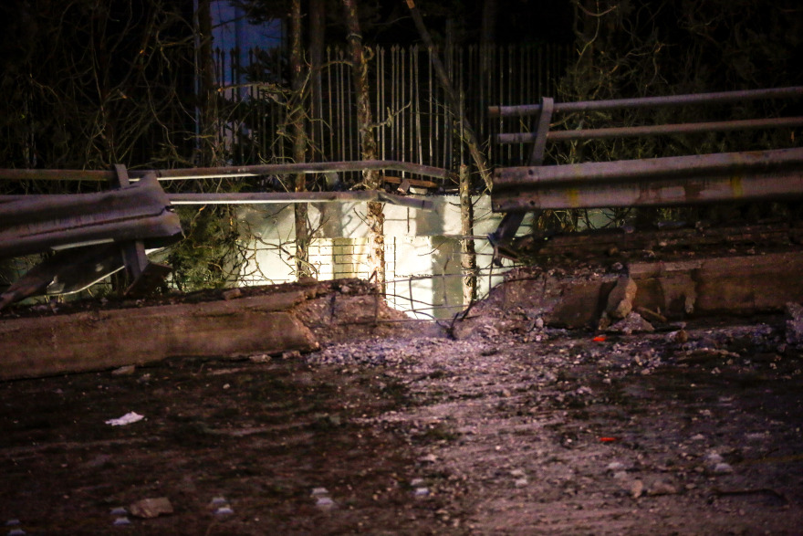 Έκρηξη στον ΣΚΑΪ: 10 κιλά εκρηκτικών χρησιμοποίησαν οι βομβιστές!