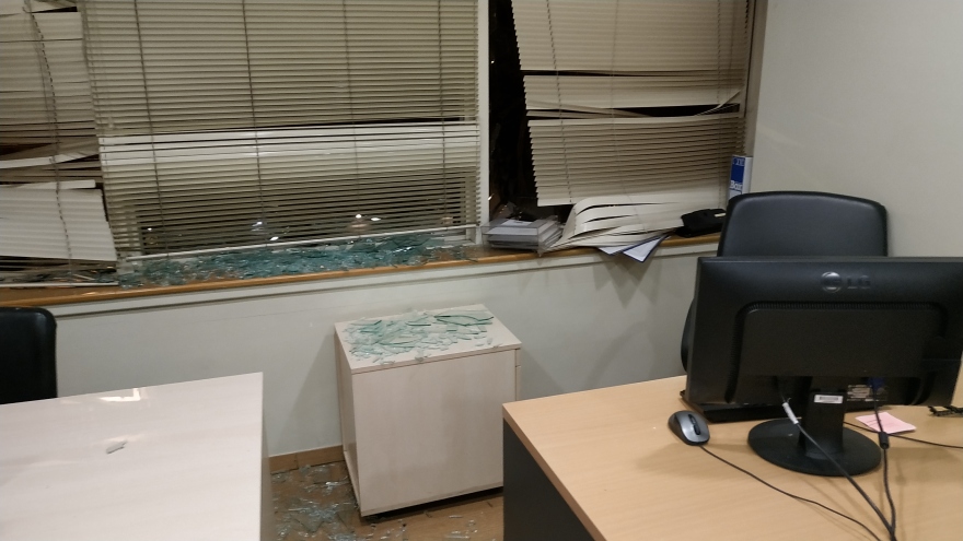 Έκρηξη στον ΣΚΑΪ: Τεράστιες οι ζημιές στο εσωτερικό του κτηρίου - Δείτε φωτογραφίες και βίντεο