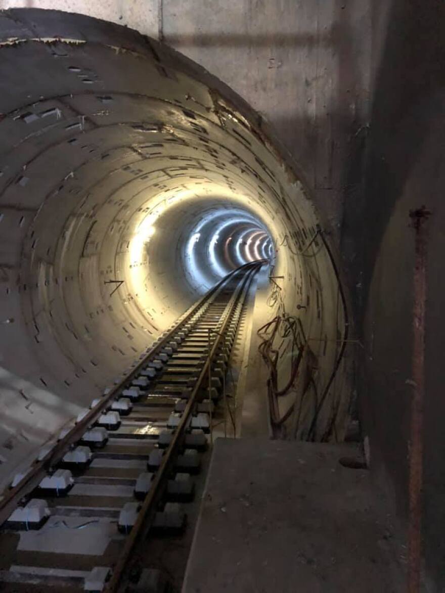 Ο πρώτος σταθμός του μετρό Θεσσαλονίκης υποδέχεται τους πολίτες στην τελική του μορφή