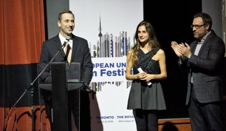 Ο «Καζαντζάκης» του Σμαραγδή γυρίζει τον κόσμο και αποθεώνεται