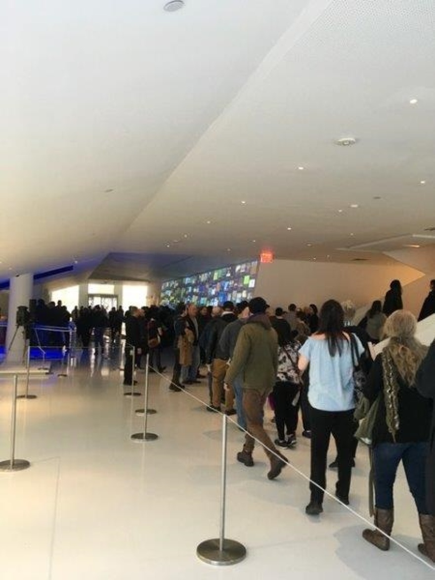 Ο «Καζαντζάκης» του Σμαραγδή γυρίζει τον κόσμο και αποθεώνεται