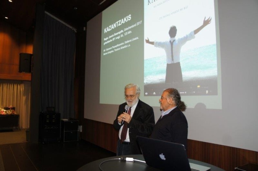 Ο «Καζαντζάκης» του Σμαραγδή γυρίζει τον κόσμο και αποθεώνεται