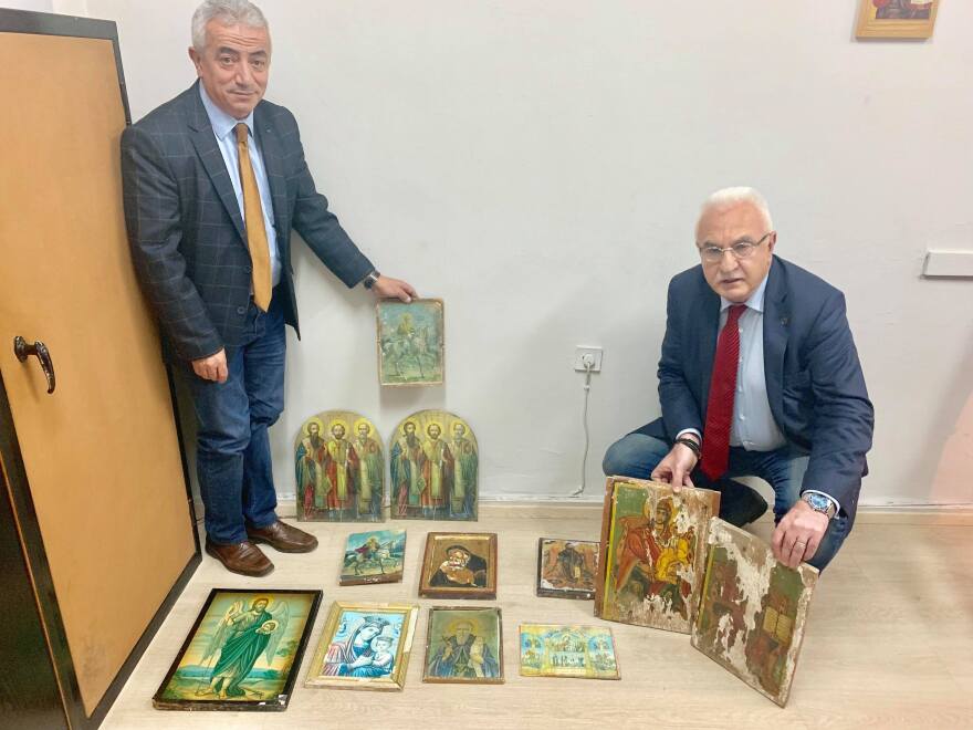 Θεσπρωτία: Συνελήφθησαν δύο αρχαιοκάπηλοι - Βρέθηκαν με 12 κλεμμένες εικόνες