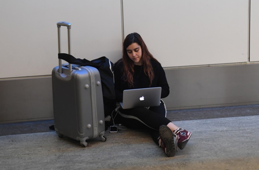 «Παρέλαση» drone στο Gatwick - Στρατός και ελεύθεροι σκοπευτές στο κυνήγι του χειριστή 