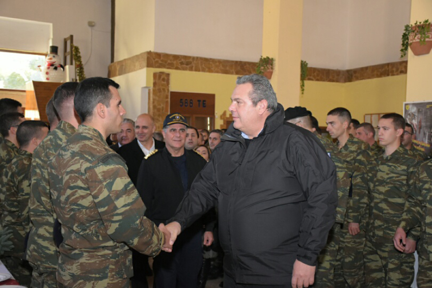 Νέο βίντεο Καμμένου: Ένα χιλιοστό κίνηση αν κάνουν, θα τους τσακίσουμε, θα τους συντρίψουμε