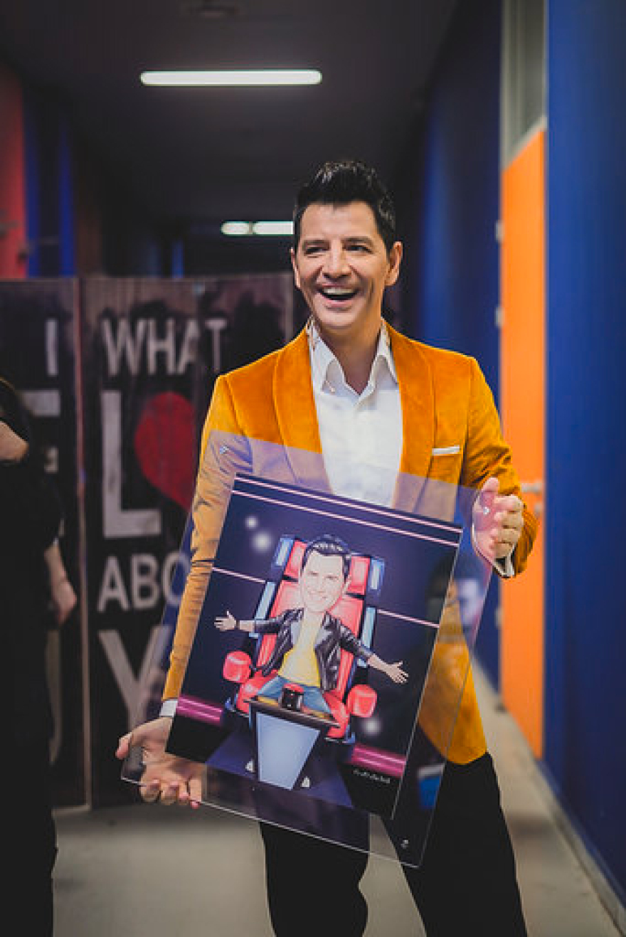 Φωτογραφίες: Η έκπληξη του ΣΚΑΪ στους κριτές του Voice