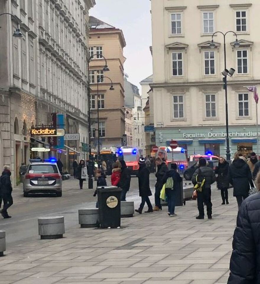 Συναγερμός στην Βιέννη: Πυροβολισμοί σε εστιατόριο - Ένας νεκρός