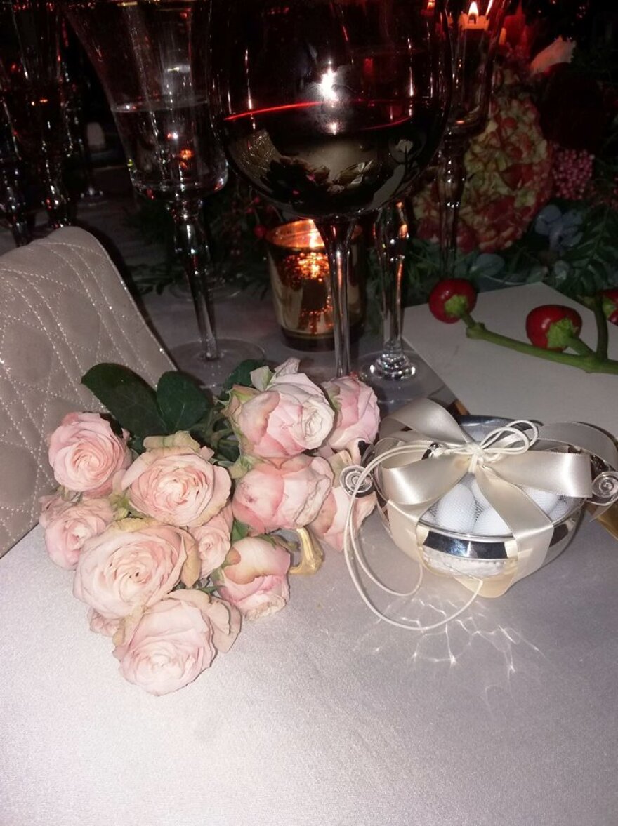 Παντρεύτηκε η Λίζα Δουκακάρου