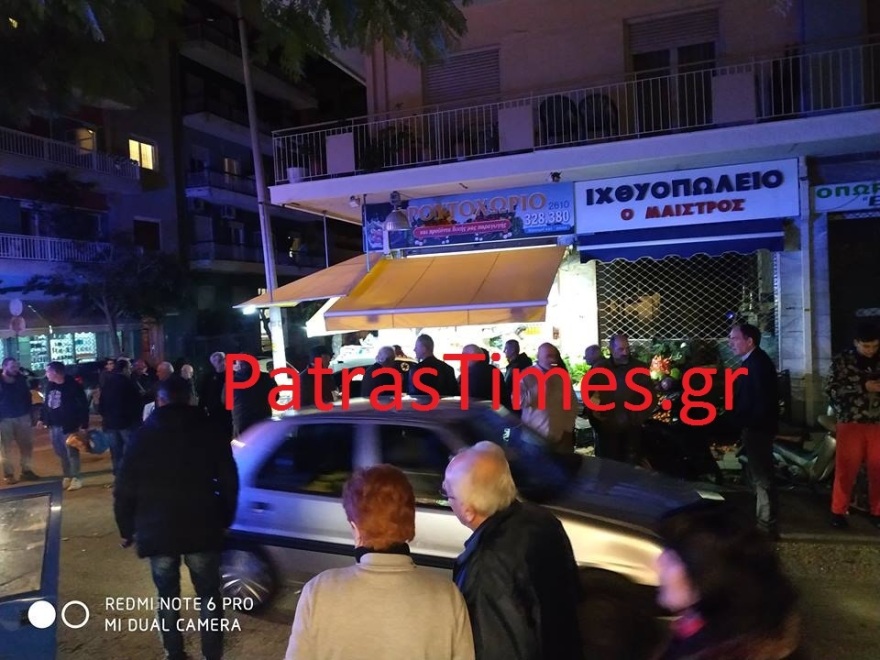 Πάτρα: Απίστευτο τροχαίο – Αυτοκίνητο διέλυσε μανάβικο 