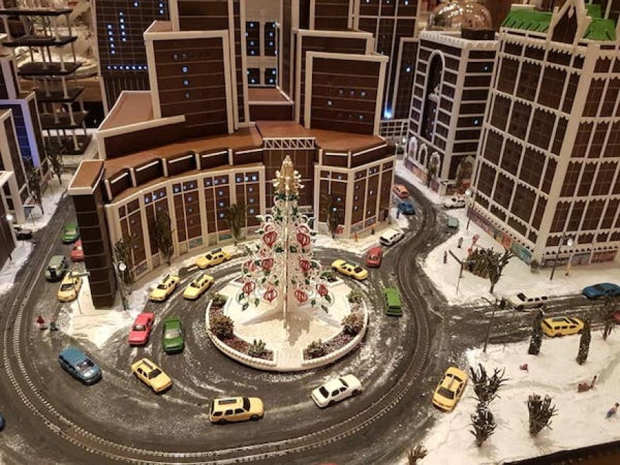 H χριστουγεννιάτικη Νέα Υόρκη τρώγεται και είναι φτιαγμένη από μπισκότο