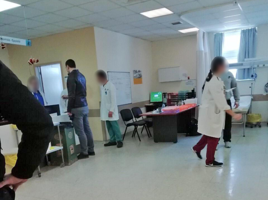 Κικίλιας: Μας προβληματίζει ο τρόπος που ΣΥΡΙΖΑ/ΑΝΕΛ χειρίζονται τα θέματα ασφάλειας - Επισκέφθηκε τον τραυματία αστυνομικό