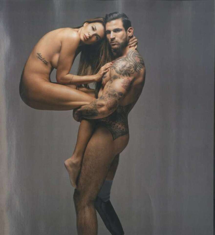 Οι διάσημοι που φωτογραφήθηκαν γυμνοί για το AIDS