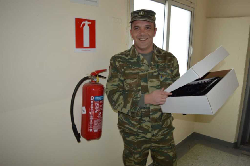 Παπούτσι από τον τόπο σου: Ο στρατός μοίρασε 20.000 ελληνικά άρβυλα σε στελέχη του