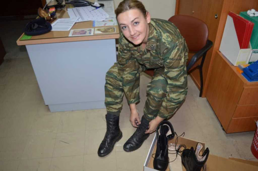 Παπούτσι από τον τόπο σου: Ο στρατός μοίρασε 20.000 ελληνικά άρβυλα σε στελέχη του