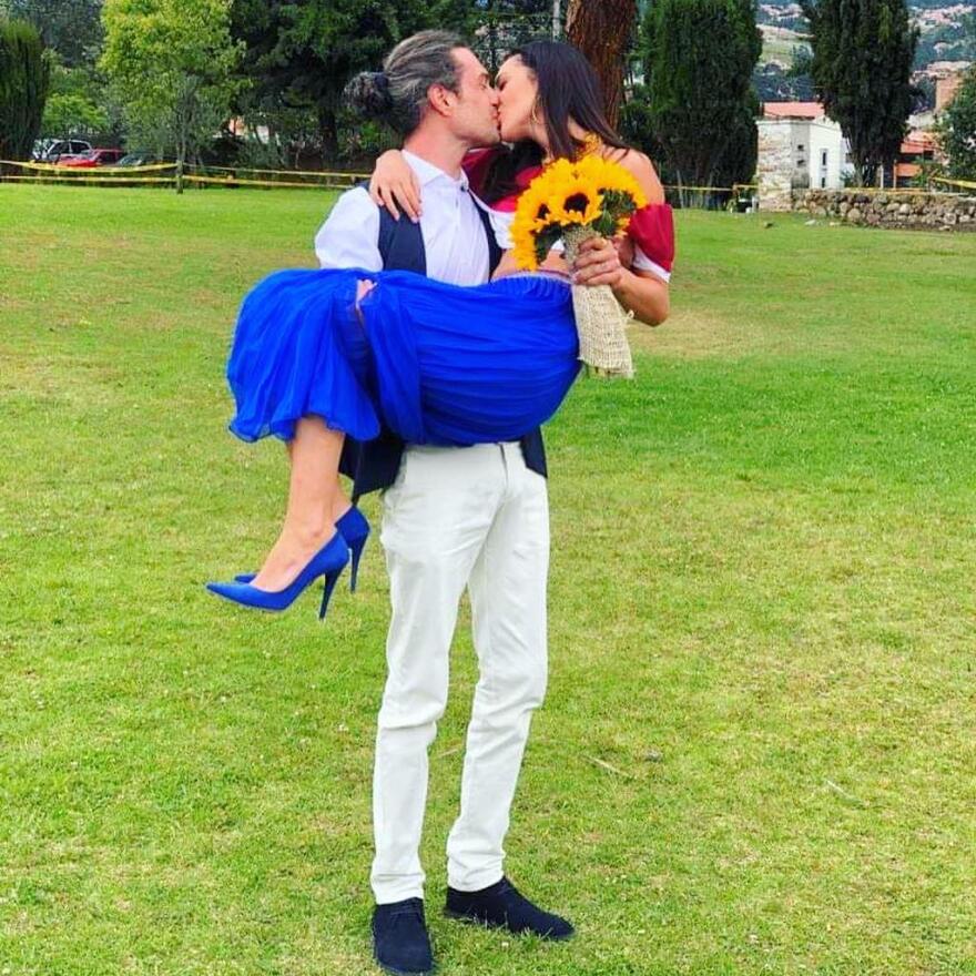 Πρωταγωνίστρια του Alpha παντρεύτηκε στον Ισημερινό 