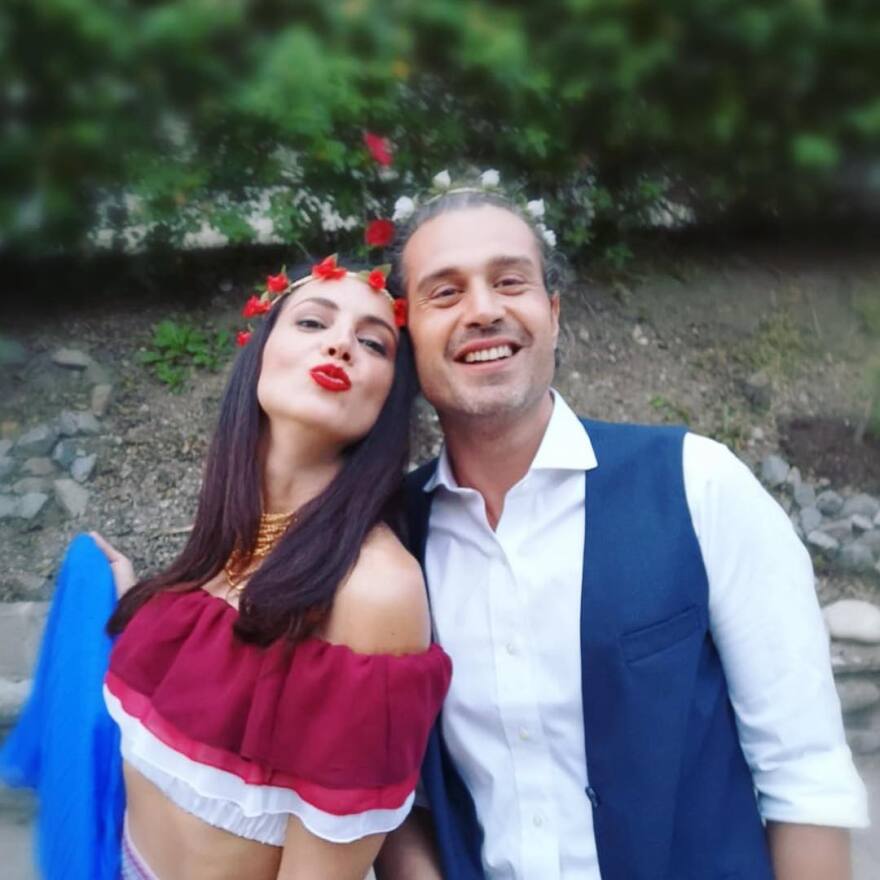 Πρωταγωνίστρια του Alpha παντρεύτηκε στον Ισημερινό 