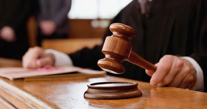 Αποζημίωση €40.000 για νυστέρι που έμεινε στον γλουτό - Η περιπέτεια μίας γυναίκας μετά από ιατρικό λάθος