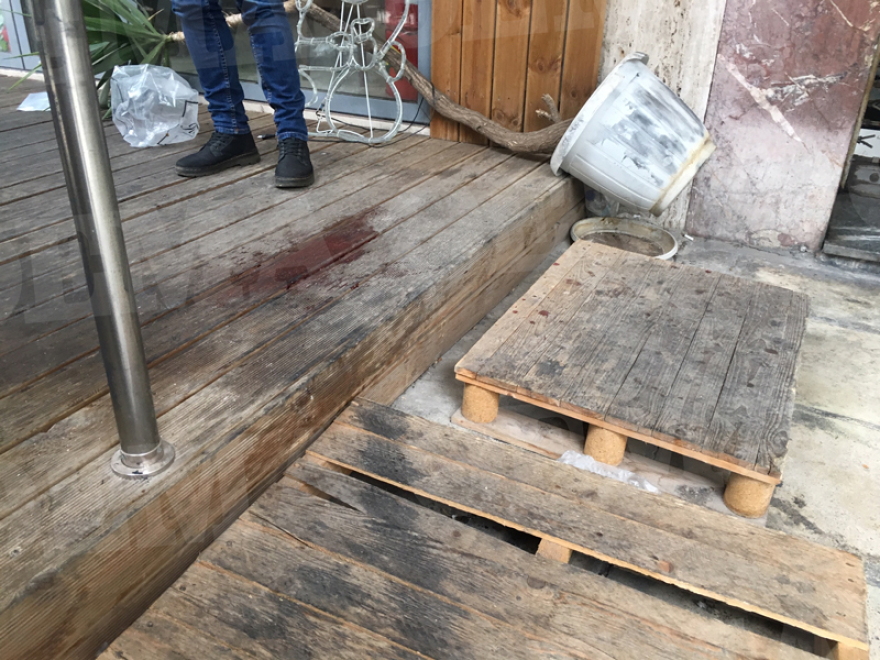 Πειραιάς: Άγρια δολοφονία έξω από νυχτερινό μαγαζί - «Έλα έξω να τα πούμε», φώναζε ο δράστης