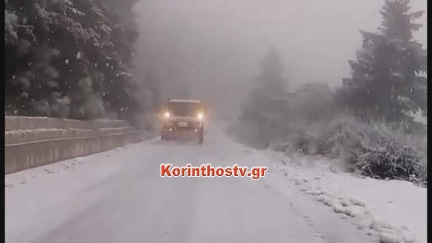 Καιρός: Ο «Ραφαήλ» δείχνει τα «δόντια» του - Κλειστή η λεωφόρος Πάρνηθας - Προβλήματα σε Αρκαδία, Κορινθία, Μεσσηνία 