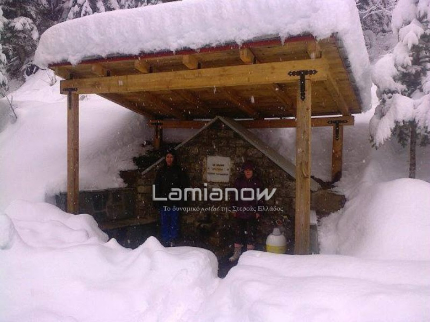 Καιρός: Σαρώνει ο «Ραφαήλ» - Δεμένα πλοία, διακοπές ρεύματος, κλειστοί δρόμοι 