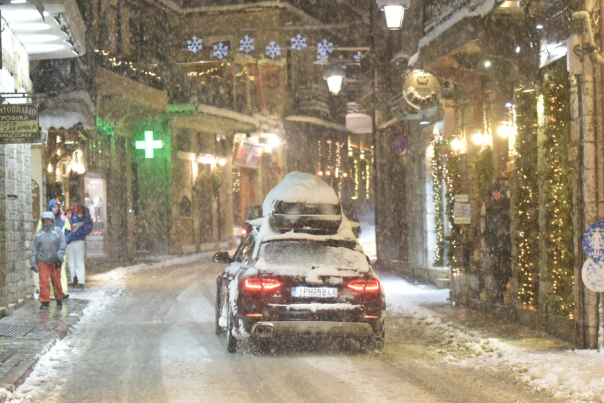 Καιρός: Αγριεύει κι άλλο η «Σοφία» - Νέο έκτακτο δελτίο της ΕΜΥ - Πού έχει διακοπεί η κυκλοφορία